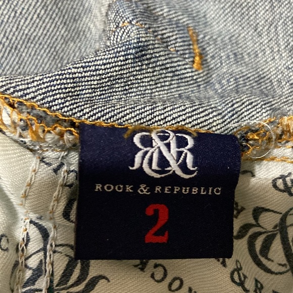 Rock Republic Blue Jeans - Picture 7 of 9